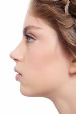 Profil Portrait der jungen schönen Frau mit klaren Make-up, auf weißem Hintergrund Lizenzfreie Bilder - 21890399
